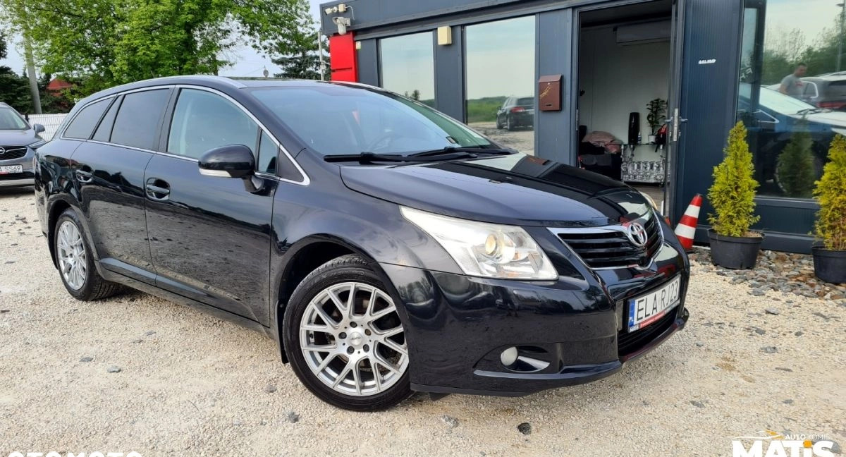 Toyota Avensis cena 34900 przebieg: 235000, rok produkcji 2011 z Wojnicz małe 781